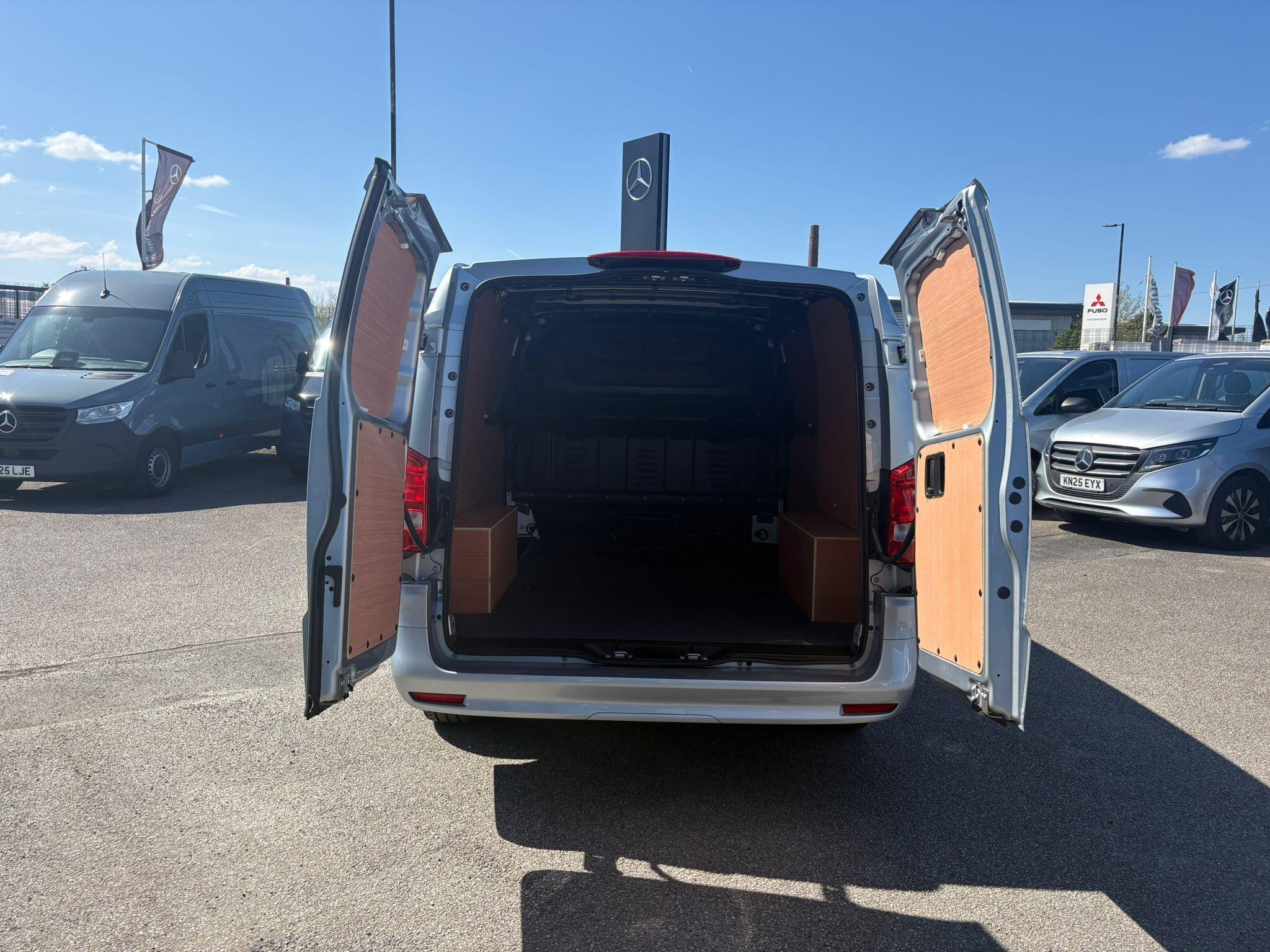 Mercedes-Benz eVito